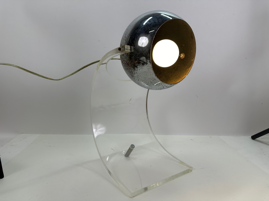 Vintage 1970s Arched Lucite & Chrome Table Lamp By Robert Sonneman 8W X 8.5D X 16H [Photo 2]