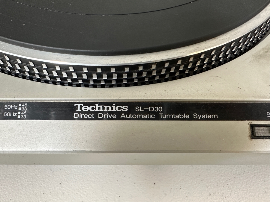 Just Added - Technics Direct Drive Automatic Turntable System Record Player Model SL-D30 [Photo 4]