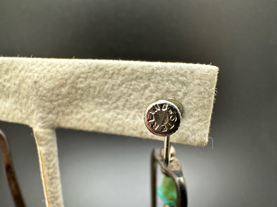 Just Added - Sterling Silver / Turquoise Non Pierced Screw Back Earrings 7.6g [Photo 3]