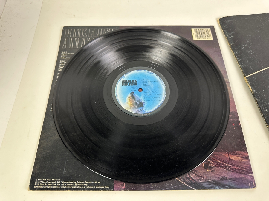 Just Added - Pink Floyd - Animals & The Dark Side Of The Moon Vinyl Record Album [Photo 6]
