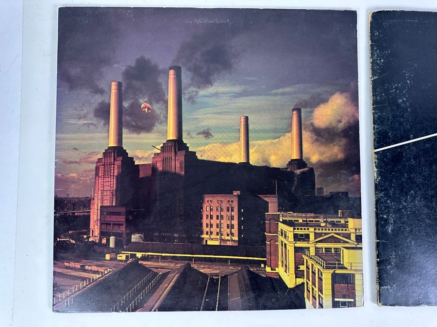 Just Added - Pink Floyd - Animals & The Dark Side Of The Moon Vinyl Record Album [Photo 2]
