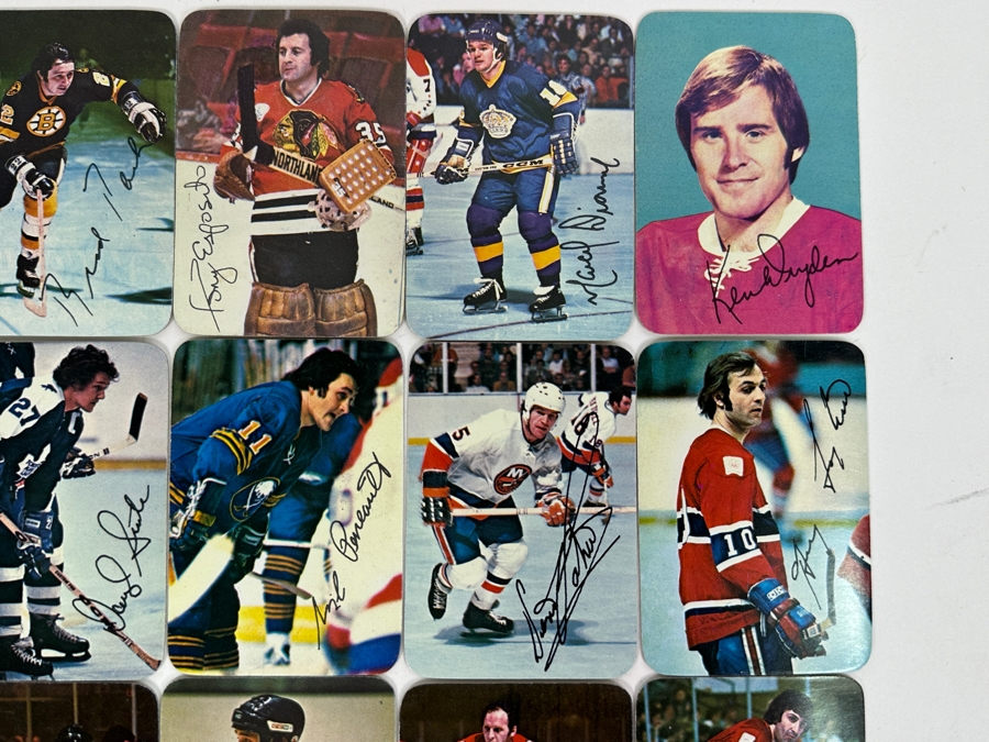 Just Added - Complete Set Of 1976 Topps Chewing Gum NHL Players Association Hockey Cards - 22 Cards [Photo 3]