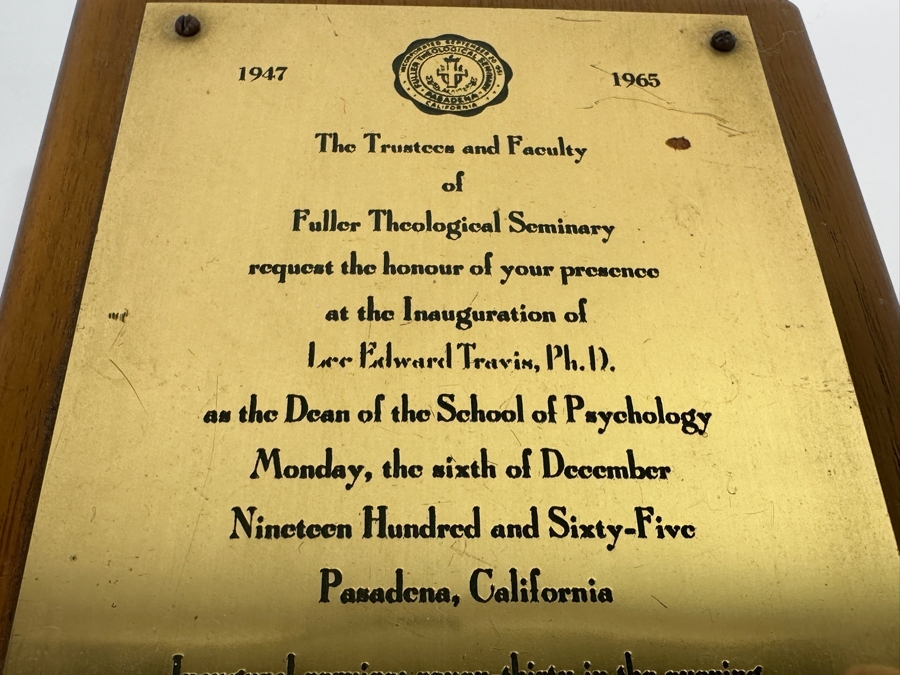 Just Added - Men's Cufflinks Lot In Wooden Presentation Box With Brass Plaque For The 1965 Inauguration Of Lee Edward Travis, Ph. D. As The Dean Of The School Of Psychology Of The Fuller Theological Seminary Pasadena, California [Photo 4]