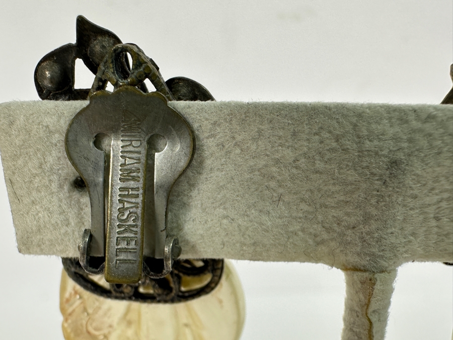 Just Added - Pair Of Vintage Miriam Haskell Clip On Earrings [Photo 4]