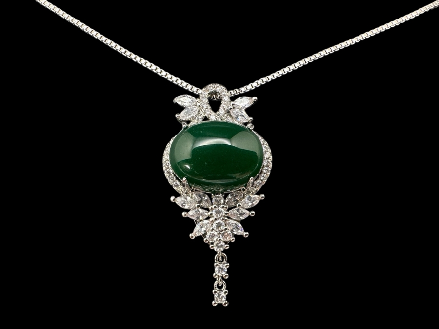 Sterling Silver 20' Box Chain Necklace With Pendant 8.9g