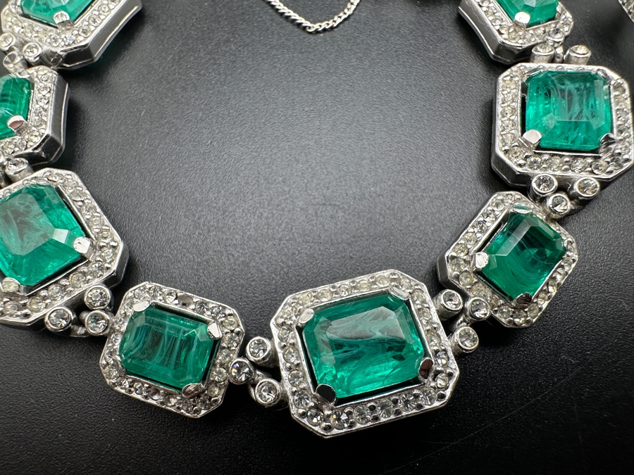 Vintage Signed Ciner Jewerly Bracelet With Matching Clip-on Earrings [Photo 2]