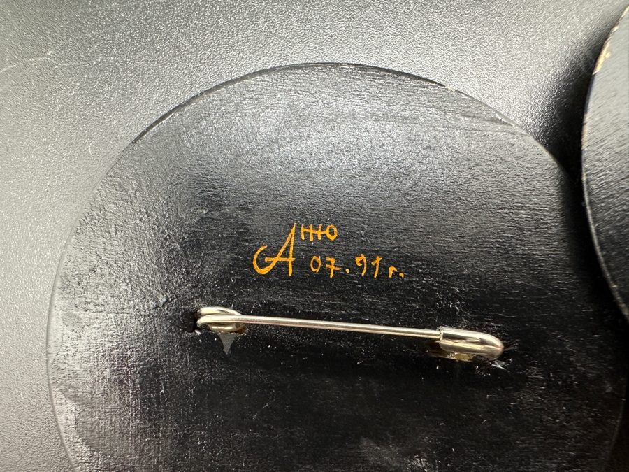 Three Hand Painted Russian Enamel Brooches Pins [Photo 5]