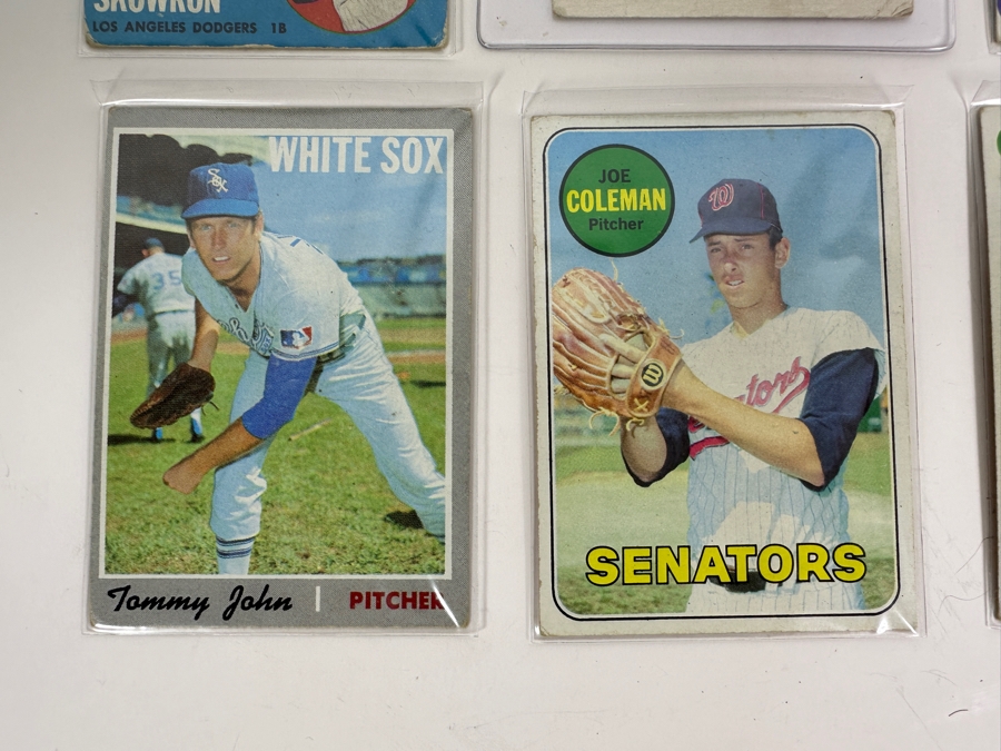 (8) Vintage MLB Baseball Trading Cards [Photo 6]