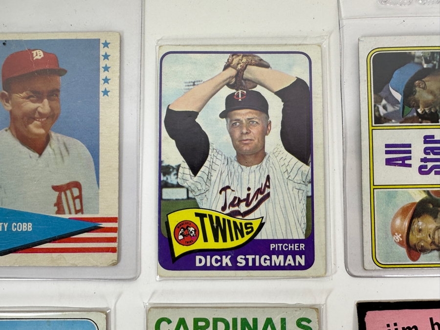 (8) Vintage MLB Baseball Trading Cards [Photo 3]