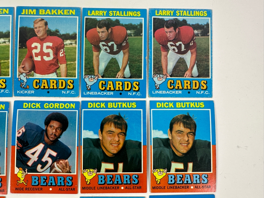(12) Vintage 1971 Topps NFL Football Cards Featuring Two Dick Butkus Cards [Photo 4]