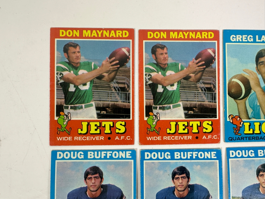 (12) Vintage 1971 Topps NFL Football Cards [Photo 2]