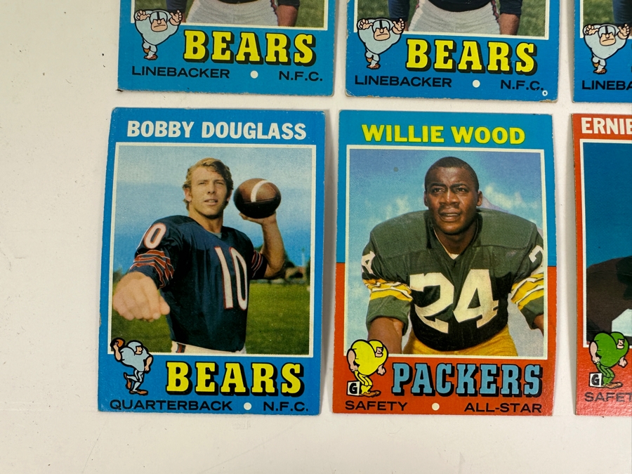 (12) Vintage 1971 Topps NFL Football Cards [Photo 6]