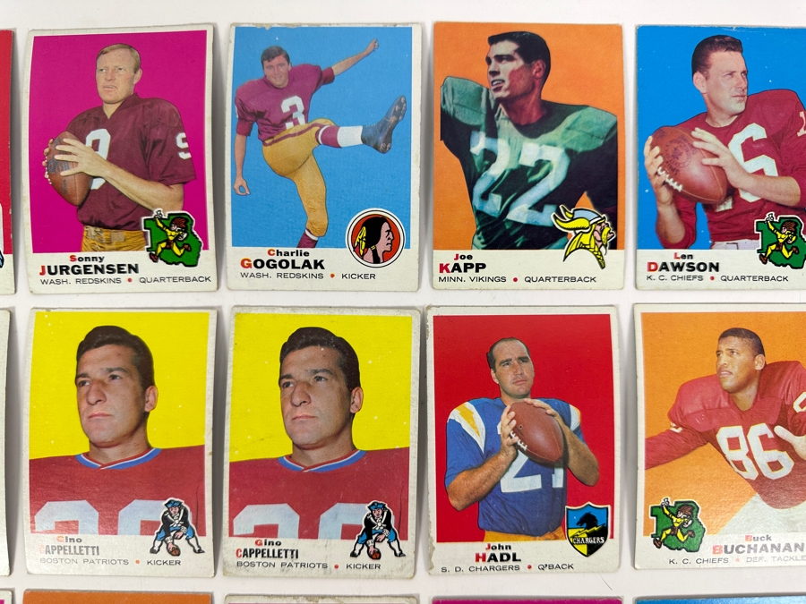 (24) Vintage 1969 Topps NFL Football Cards [Photo 3]