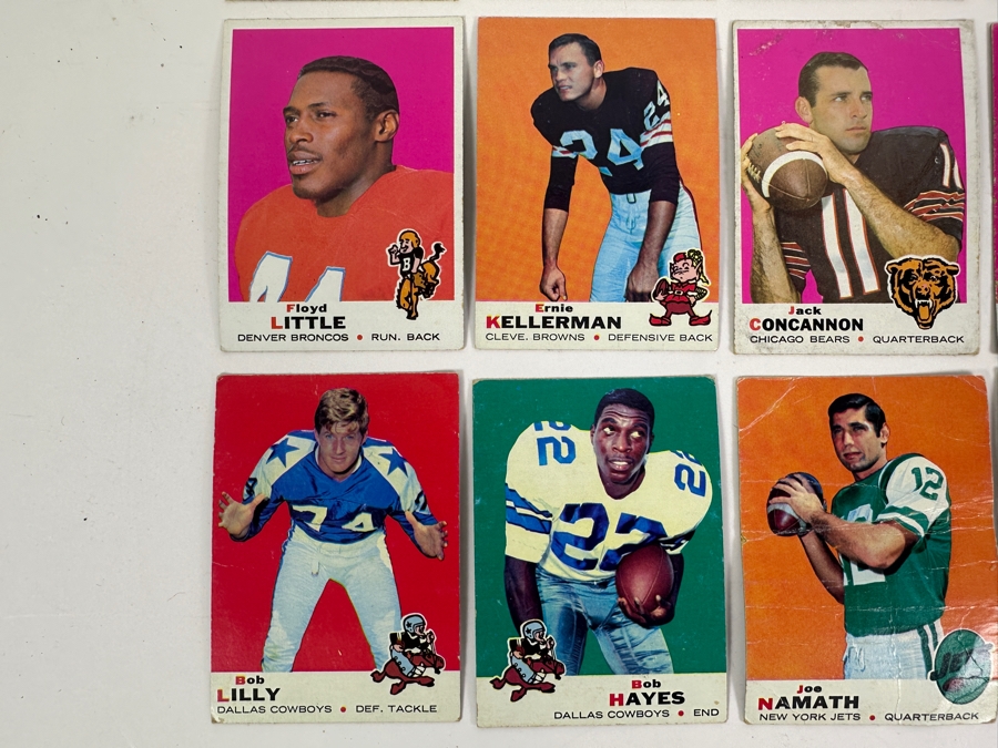 (24) Vintage 1969 Topps NFL Football Cards [Photo 7]