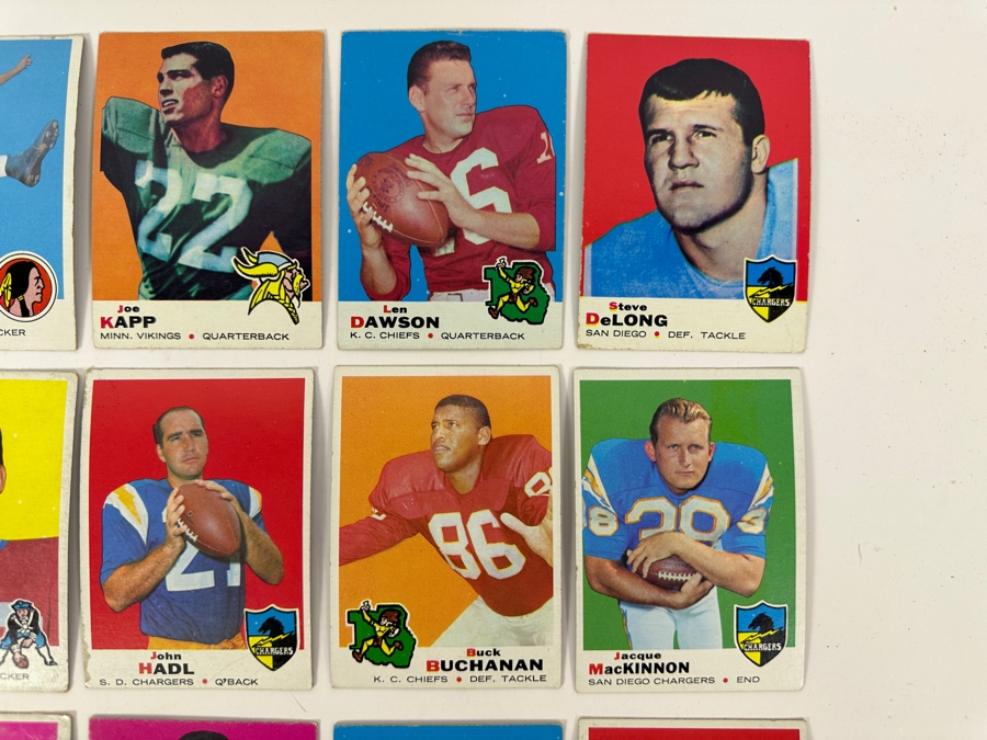 (24) Vintage 1969 Topps NFL Football Cards [Photo 4]