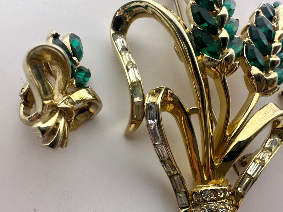 Vintage Corocraft Brooch Pin With Matching Clip-on Earrings [Photo 2]