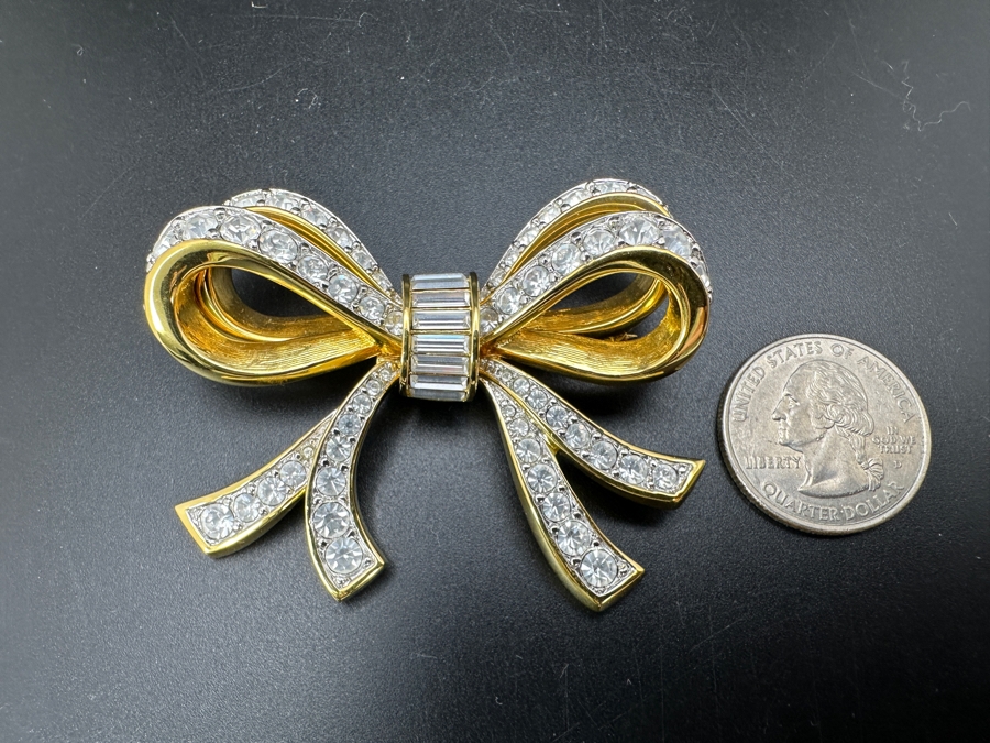 Swarovski Crystal Brooch Pin [Photo 3]
