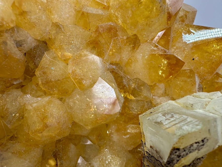 Large Citrine Quartz Geode Piece 12W X 8D X 4.5H 13lbs [Photo 4]