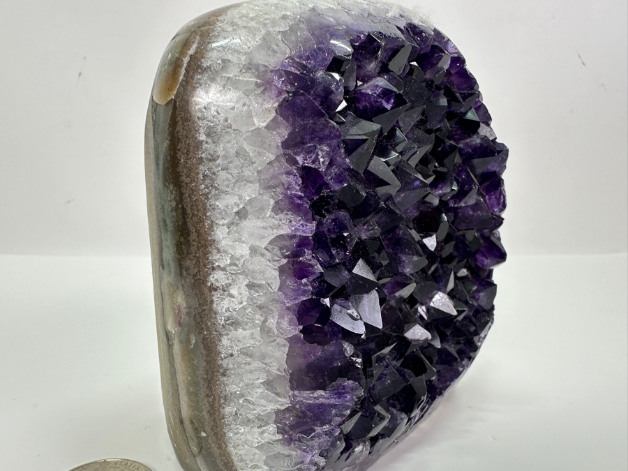 Amethyst Geode 4.5W X 2.5D X 4.5H [Photo 3]