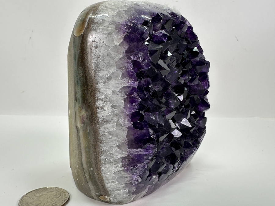 Amethyst Geode 4.5W X 2.5D X 4.5H [Photo 4]