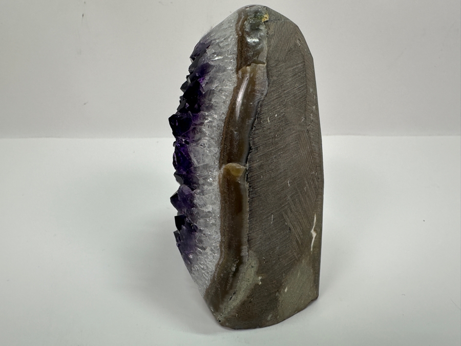 Amethyst Geode 4.5W X 2.5D X 4.5H [Photo 8]
