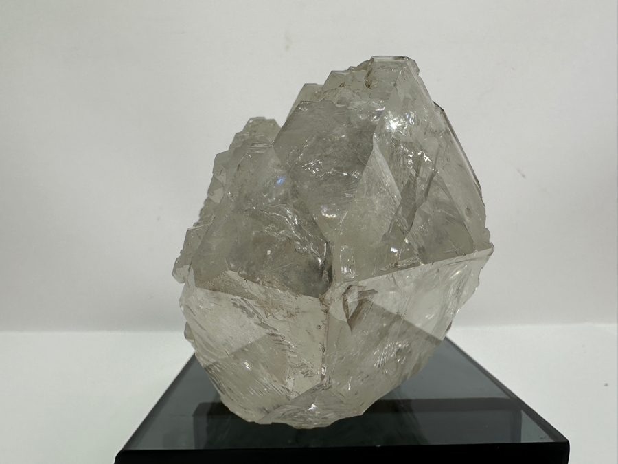 Large Crystal With Glass Display Stand 13L X 4H 11.2lbs & Several Smaller Crystals [Photo 10]
