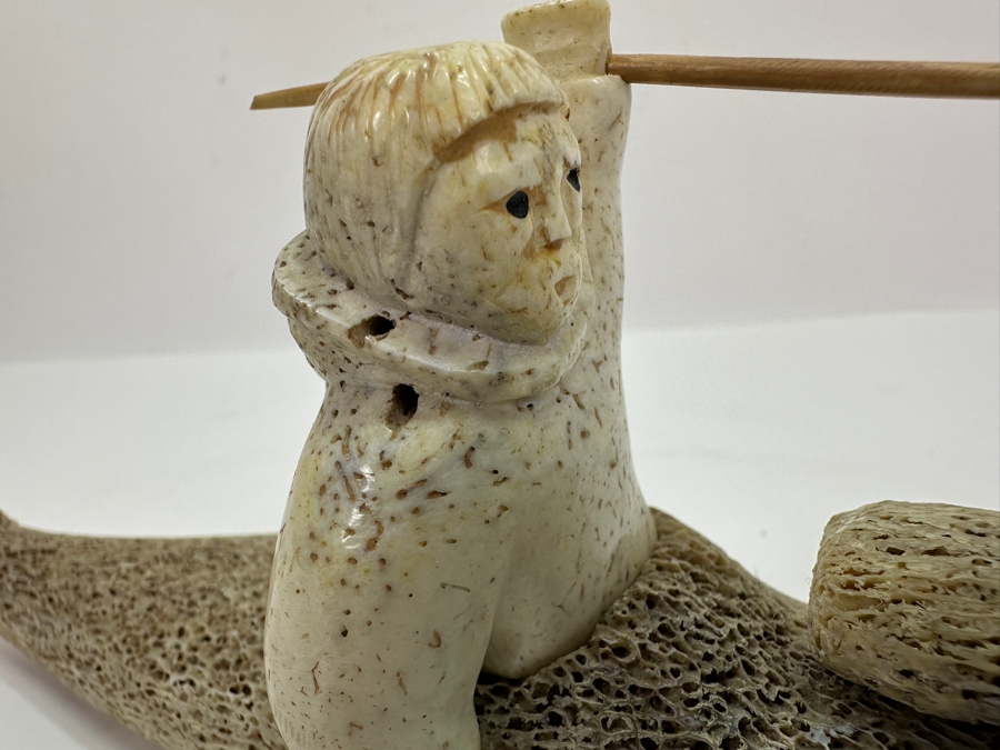 Vintage Inuit Eskimo Carved Whalebone Figurine 8.5L [Photo 5]