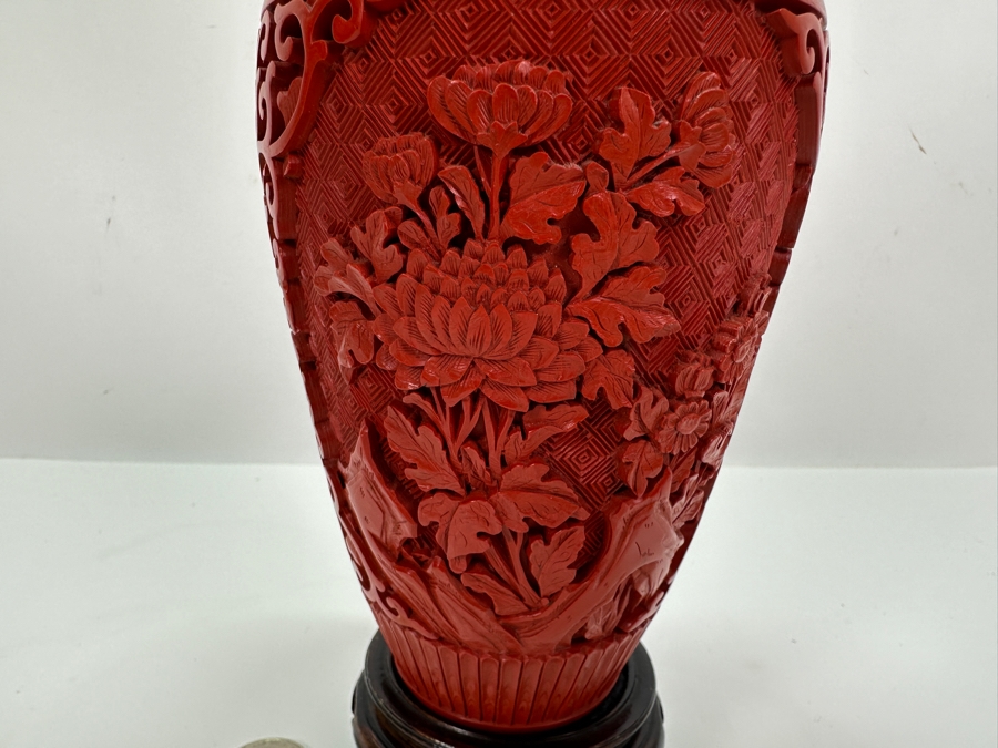 Vintage Chinese Cinnabar Lacquer Vase With Wooden Stand 7H [Photo 5]