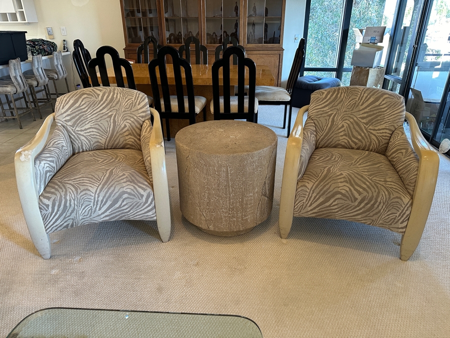Pair Of Mid-Century Italian Modern Style Sculptural Lounge Armchairs With Round Side Table [Photo 2]