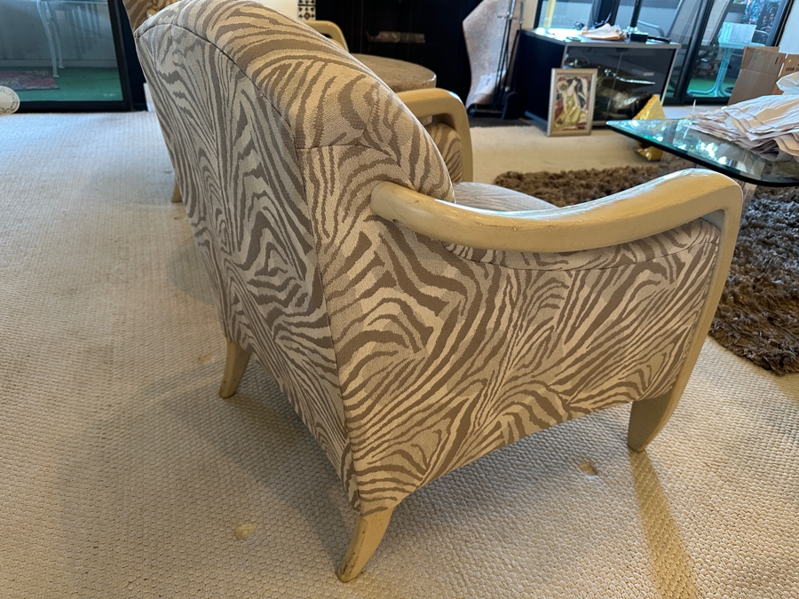 Pair Of Mid-Century Italian Modern Style Sculptural Lounge Armchairs With Round Side Table [Photo 7]