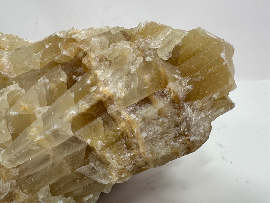 Large Stone Possibly Citrine 11.8lbs [Photo 4]