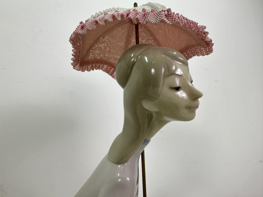 Large Retired Lladro Figurine #4563 Edwardian Couple With Parasol & Small Dog 20H [Photo 5]