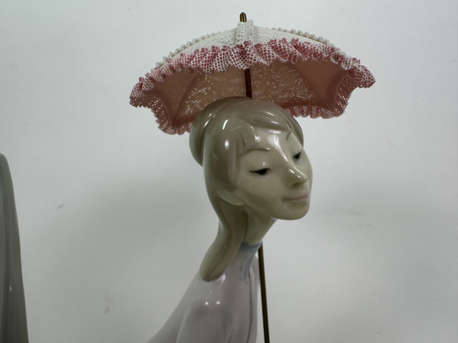 Large Retired Lladro Figurine #4563 Edwardian Couple With Parasol & Small Dog 20H [Photo 4]