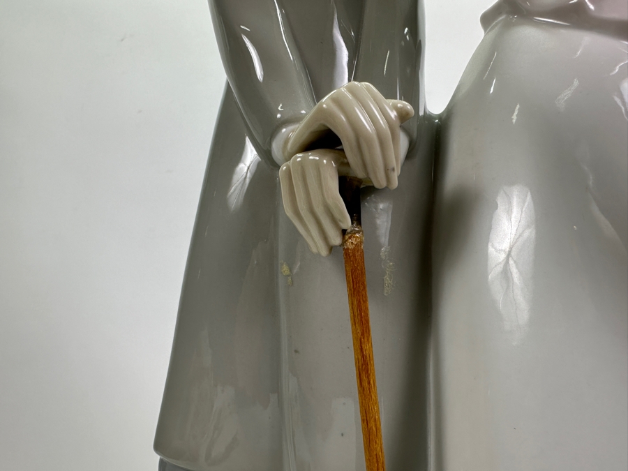 Large Retired Lladro Figurine #4563 Edwardian Couple With Parasol & Small Dog 20H [Photo 11]