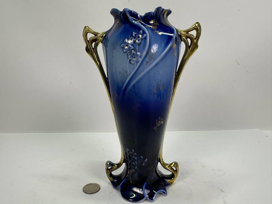 Hand Painted Royal Vienna Germany Vase 9H [Photo 3]