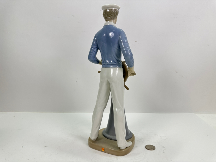 Lladro Yachtsman Figurine 13.5H [Photo 3]