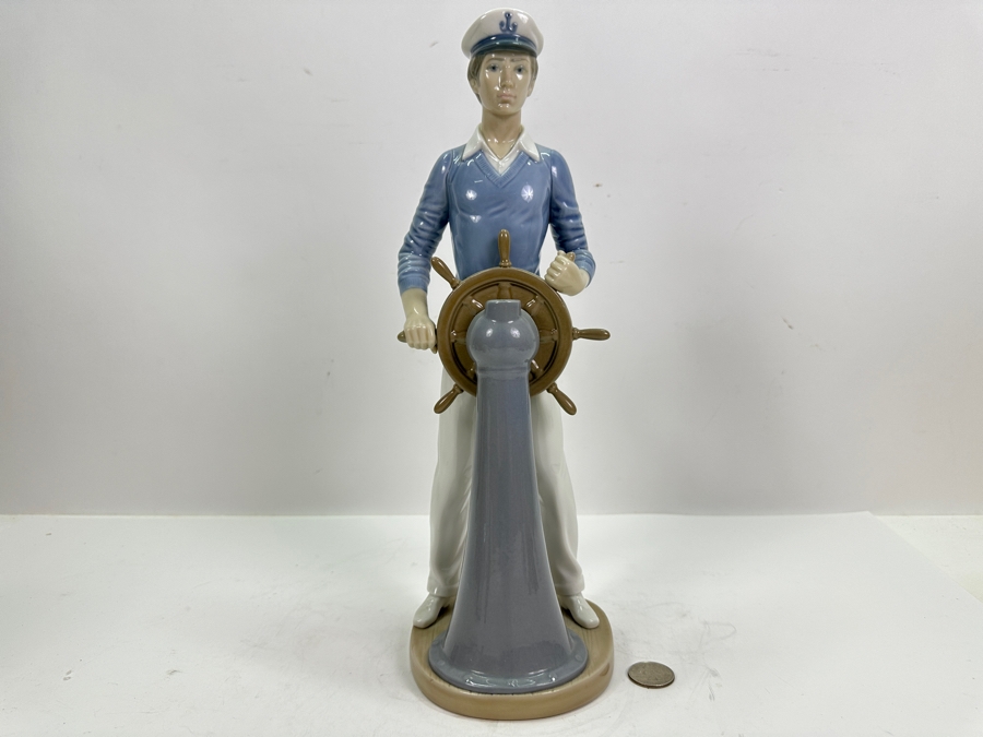 Lladro Yachtsman Figurine 13.5H [Photo 2]
