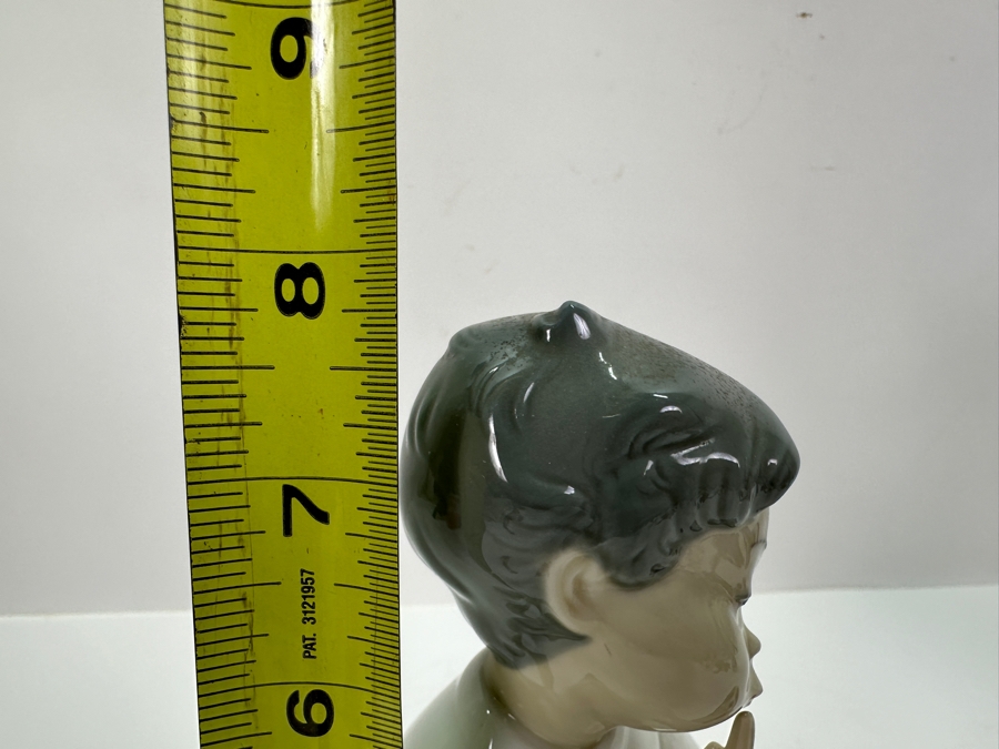 Lladro Boy Hushing Dog Figurine 8H [Photo 6]