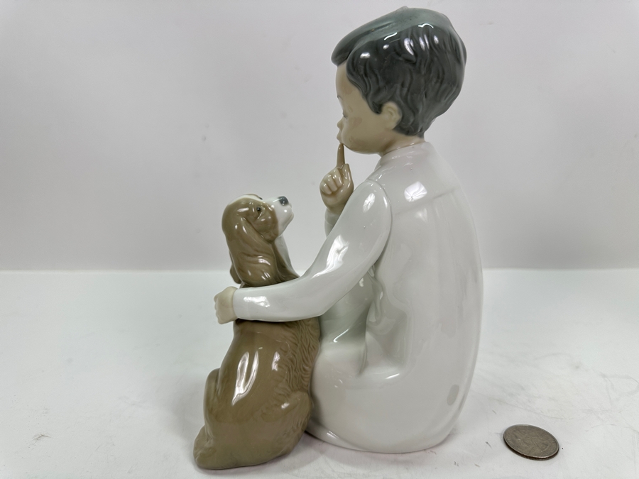 Lladro Boy Hushing Dog Figurine 8H [Photo 4]