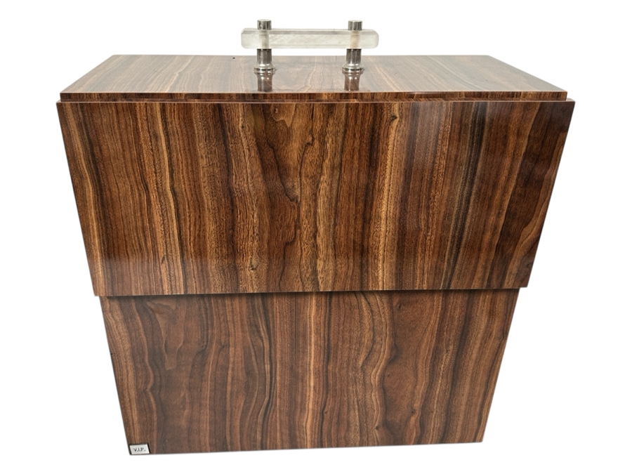 Portable Beverage Dispenser By V.I.P. 19.5W X 10D X 22H [Photo 2]