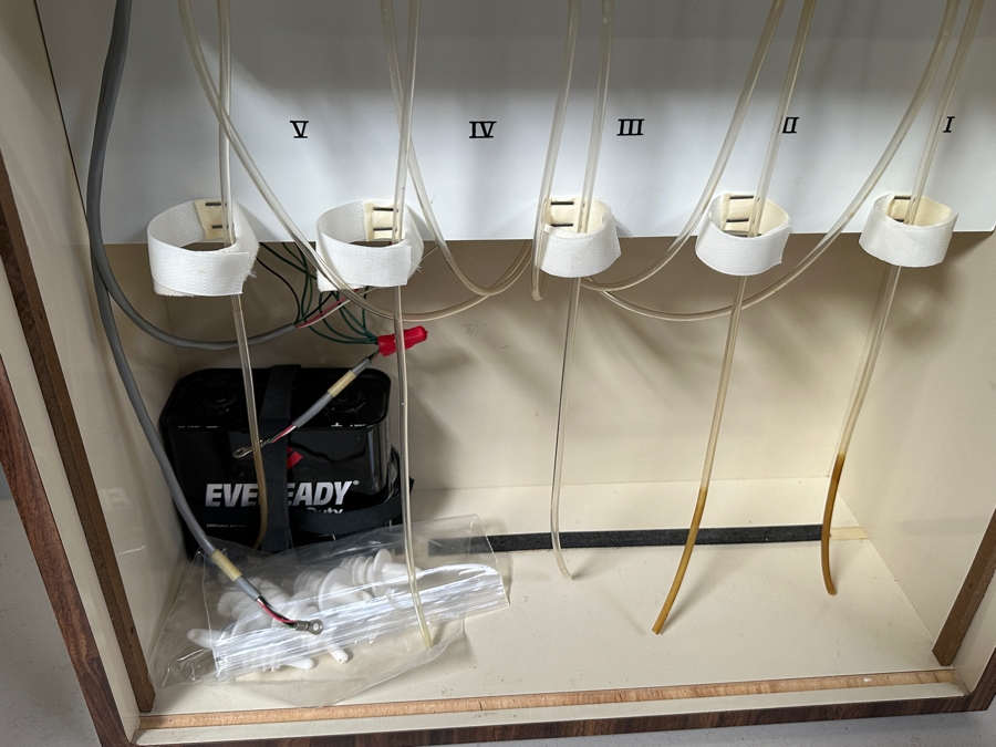 Portable Beverage Dispenser By V.I.P. 19.5W X 10D X 22H [Photo 8]