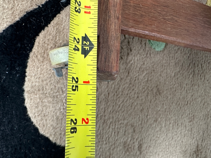 Adjustable Wooden Easel On Casters 24W X 25D X 79H [Photo 5]