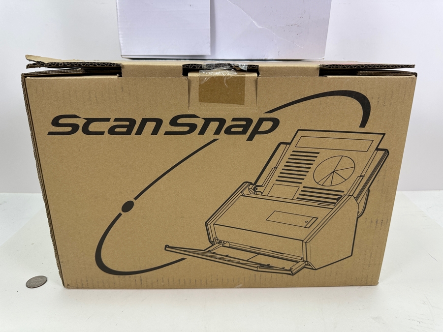Fujitsu ScanSnap ix500 Deluxe Scanner With Carrying Case [Photo 2]