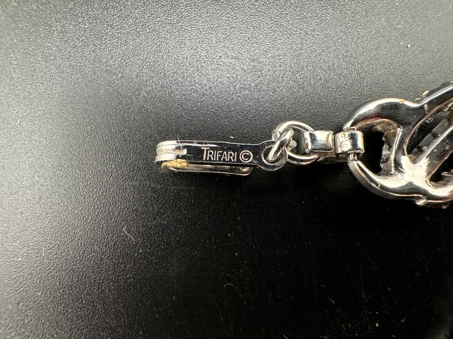 Vintage Trifari 14' Necklace [Photo 4]