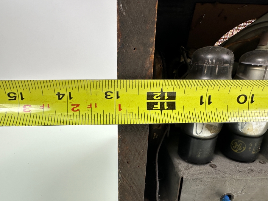 Just Added - Vintage General Electric Wooden Tube Radio - Not Working / Needs Servicing 13W X 7D X 8H [Photo 8]