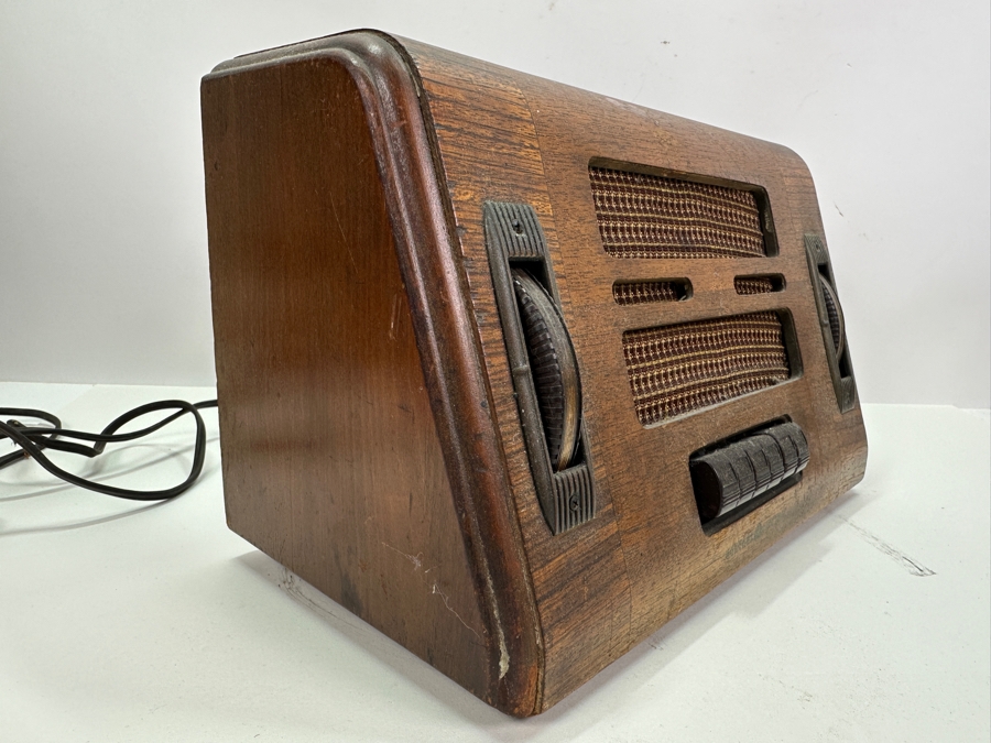 Just Added - Vintage General Electric Wooden Tube Radio - Not Working / Needs Servicing 13W X 7D X 8H [Photo 5]