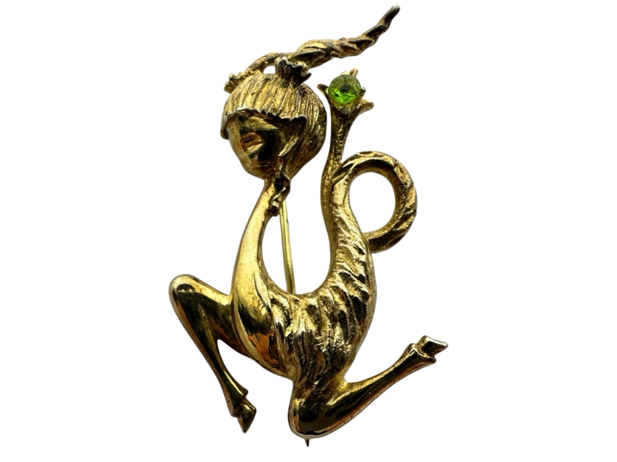 Just Added - Vintage Sterling Silver Vogue Jlry Zodiac Capricorn Green Stone Pin Brooch 8.2g [Photo 1]