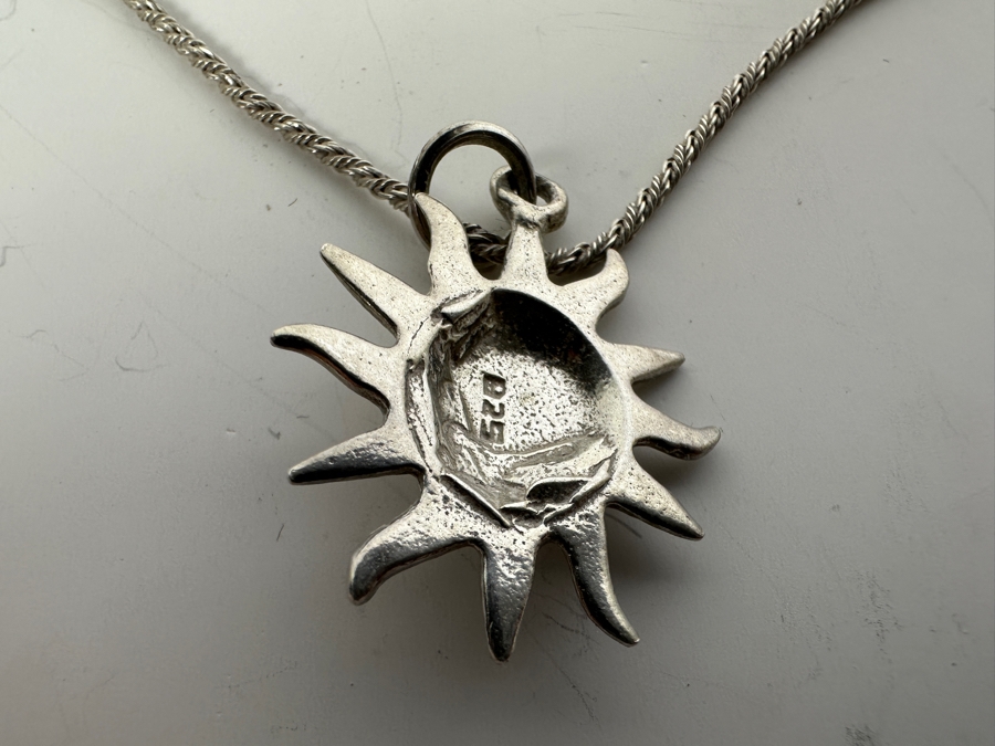 Just Added - Sterling Silver Sun Pendant With 18' Sterling Silver Necklace 7.6g [Photo 3]