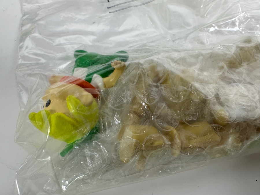 Just Added - The Jetsons Carl's Jr. / Hardee's Happy / Kid's Meal Toys Project Box With Prototype Toy Samples Cool Kids Designed By The CDM Company 1999 - See Photos [Photo 16]