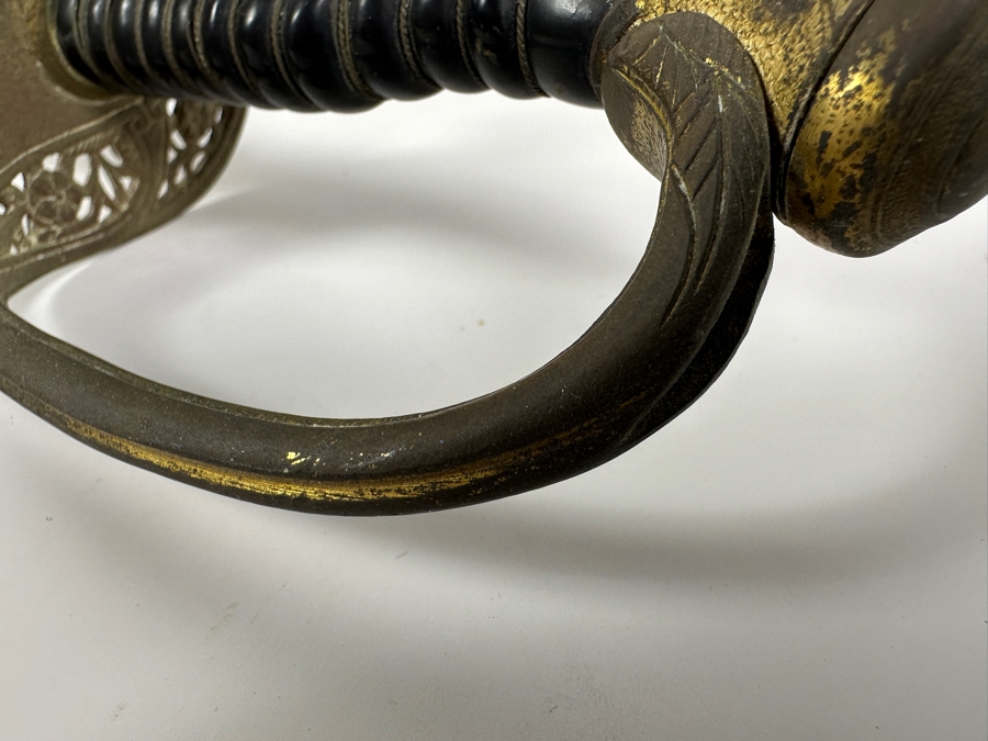 Just Added - Japanese WWII Era Type 19 Army Officer's Kyu Gunto Saber Parade Sword 34L [Photo 6]